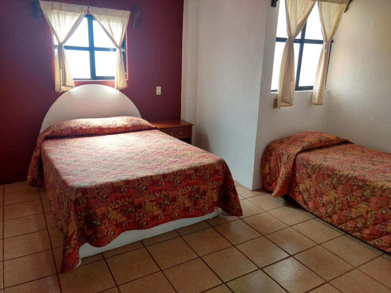 Hotel Hacienda Morales. 瓜纳华托 客房 照片
